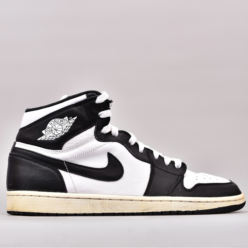 Nike Air Jordan 1 Retro High OG Men’s Size 11 Black/White/Black 555088-010 🤩